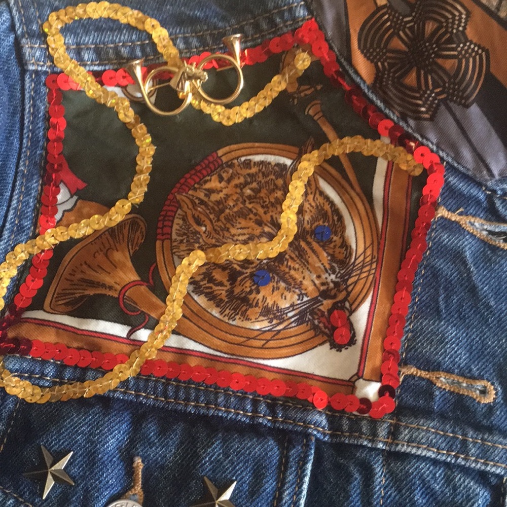 Guy Laroche scarf tie Hand Crafted Wearable Art Fox Hunt Denim Jacket Brooches - Picture 2 of 12